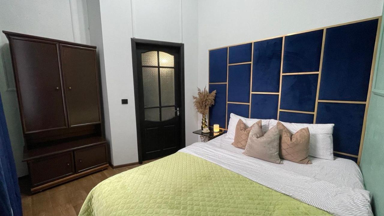 Dvokimnatna Quartira: Historic Center With Air Conditioning *